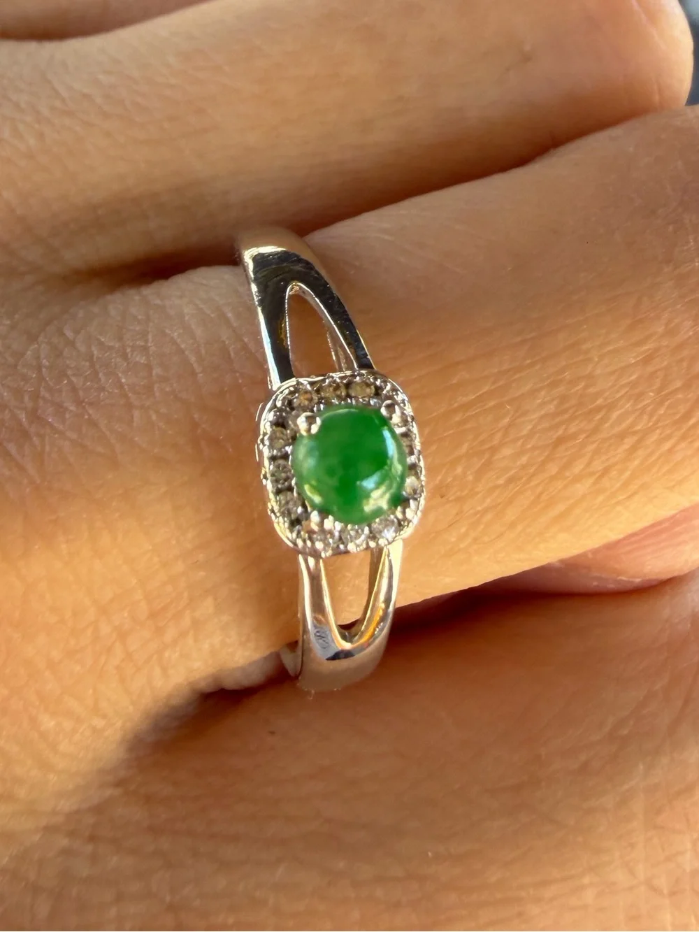 Natural Burmese Jadeite Jade A-Grade Green Cabochon Ring